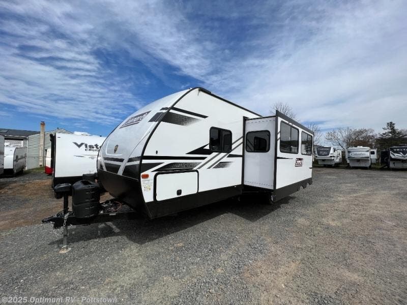 2023 Coleman Light 2835BH RV for Sale in Pottstown, PA 19464 4AR285 Classifieds