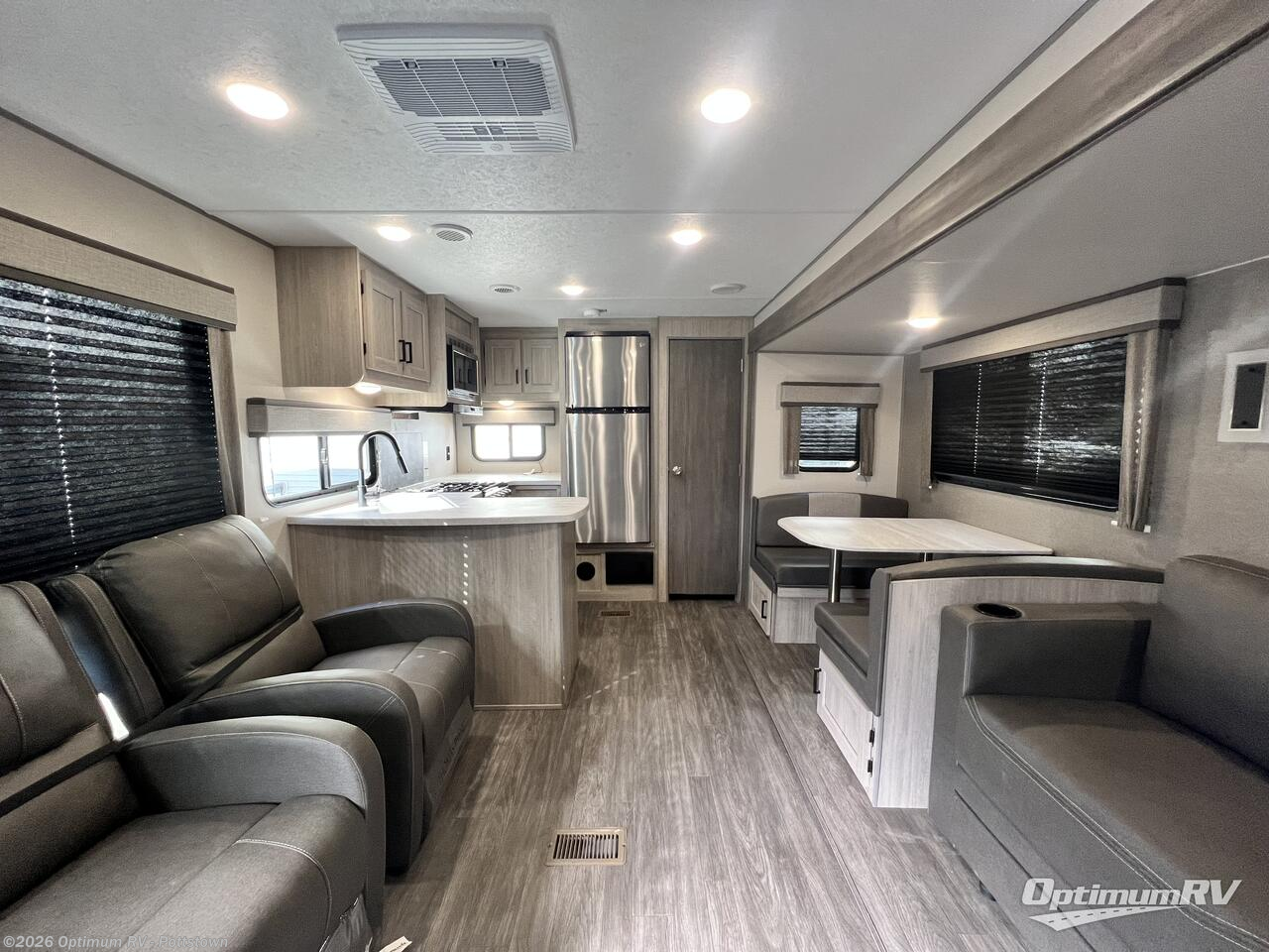 Used 2024 Forest River Aurora 31KDS available in Pottstown, Pennsylvania