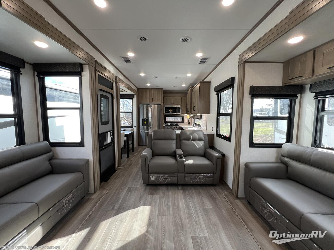 2025 K-Z Durango Gold 391RKF - New Fifth Wheel For Sale by Optimum RV - Pottstown in Pottstown, Pennsylvania