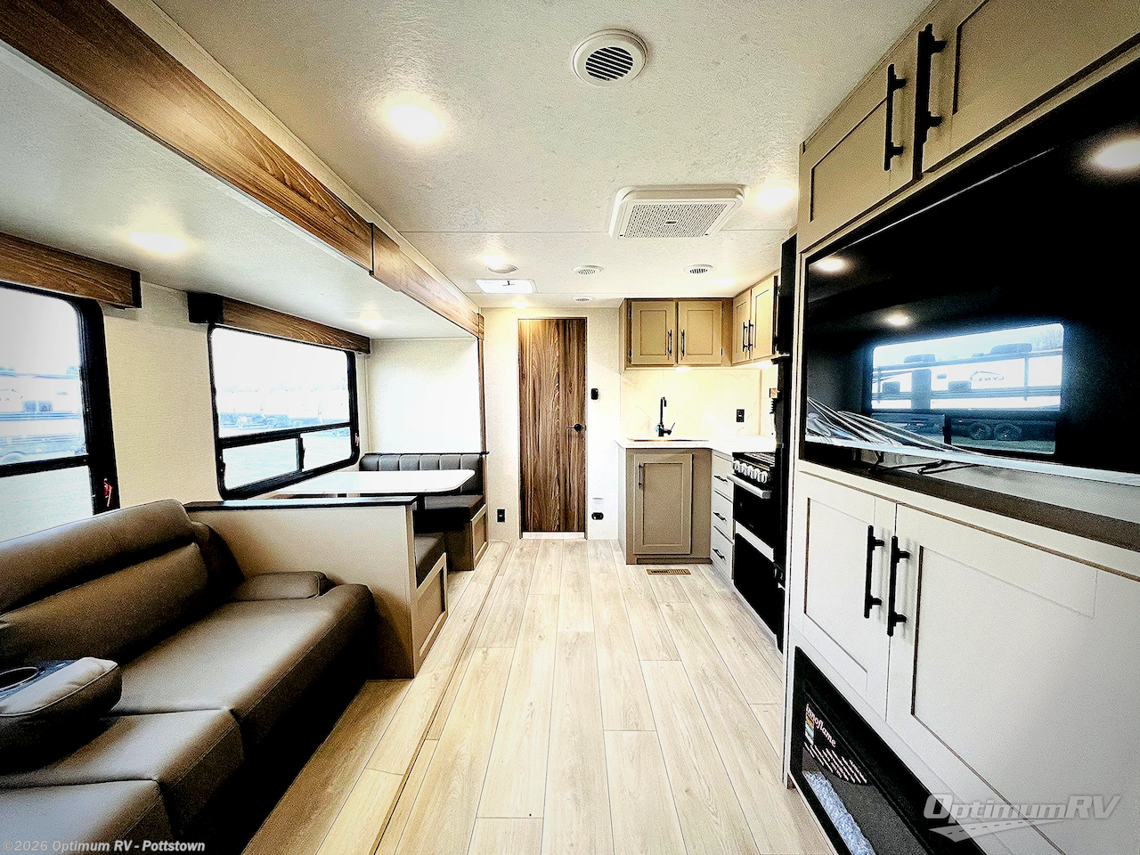 2025 K-Z Connect SE C301BHKSE - New Travel Trailer For Sale by Optimum RV - Pottstown in Pottstown, Pennsylvania features Awning, Slideout