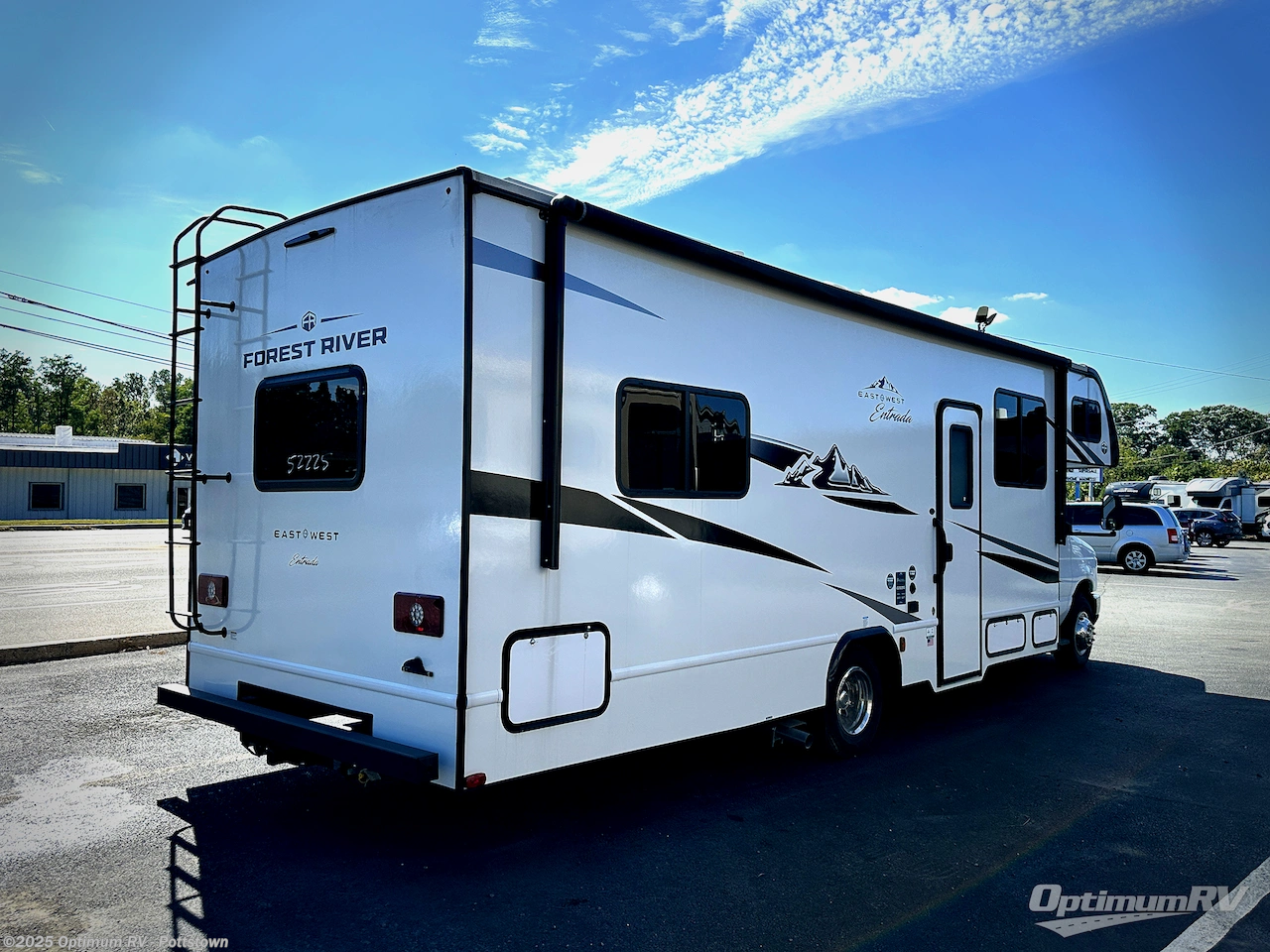 2025 East to West Entrada 2710NK - New Class C For Sale by Optimum RV - Pottstown in Pottstown, Pennsylvania features Awning