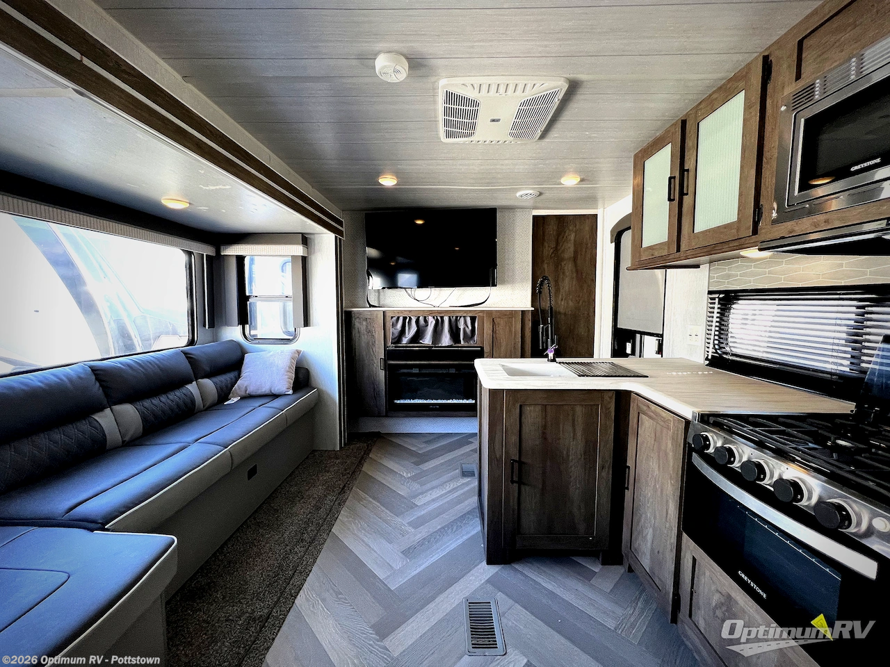 2022 Salem 33TS by Forest River from Optimum RV - Pottstown in Pottstown, Pennsylvania