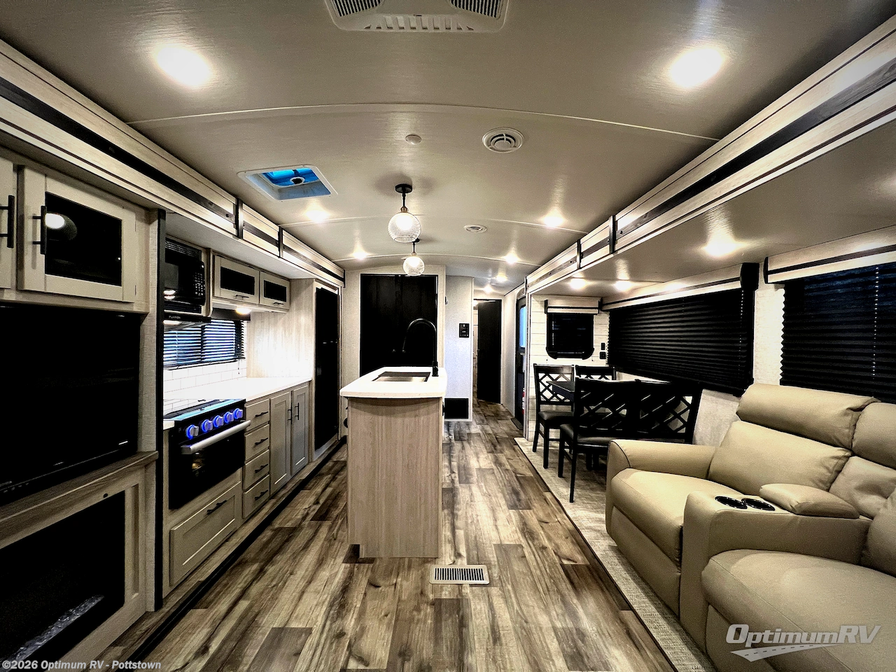 Used 2024 CrossRoads Sunset Trail SS330SI available in Pottstown, Pennsylvania