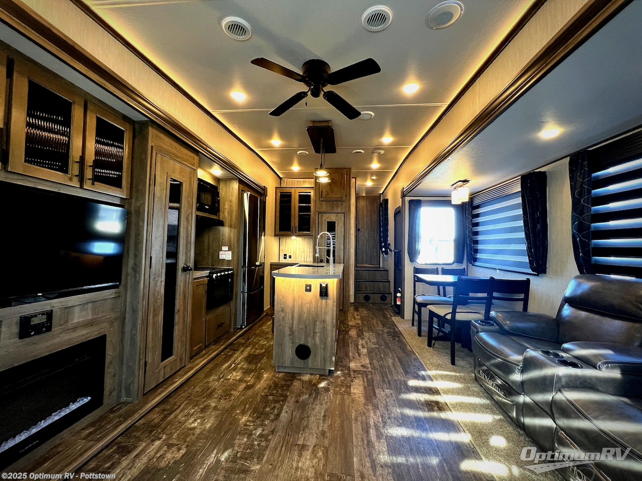 Used 2021 Forest River Sabre 32DPT available in Pottstown, Pennsylvania