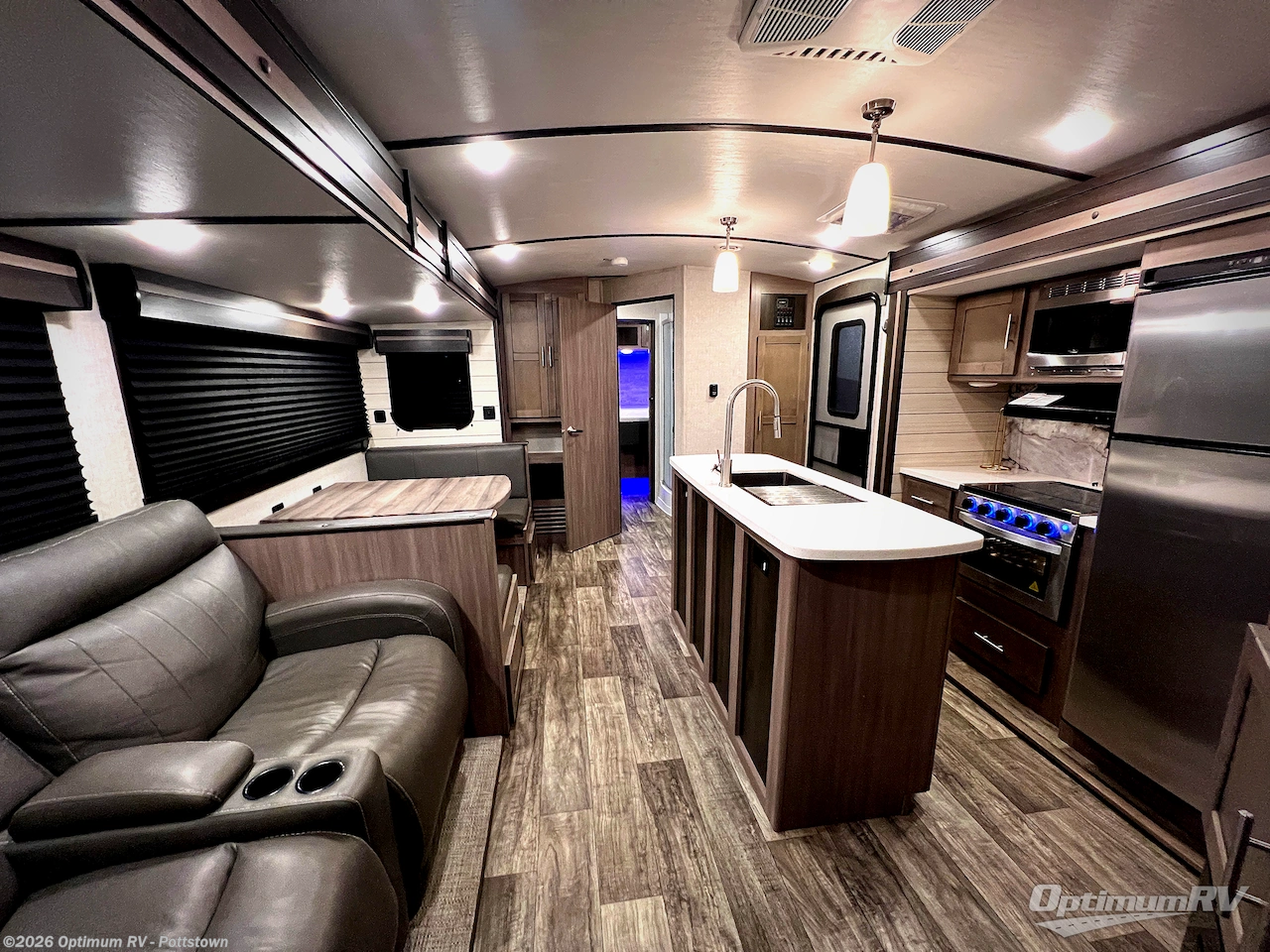 Used 2022 CrossRoads Sunset Trail SS331BH available in Pottstown, Pennsylvania