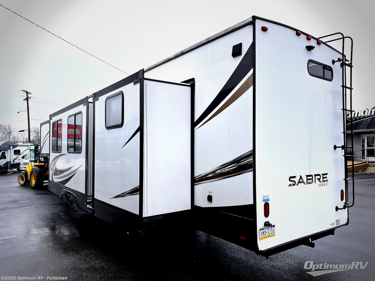 2020 Forest River Sabre 38DBQ - Used Fifth Wheel For Sale by Optimum RV - Pottstown in Pottstown, Pennsylvania features Awning, Slideout