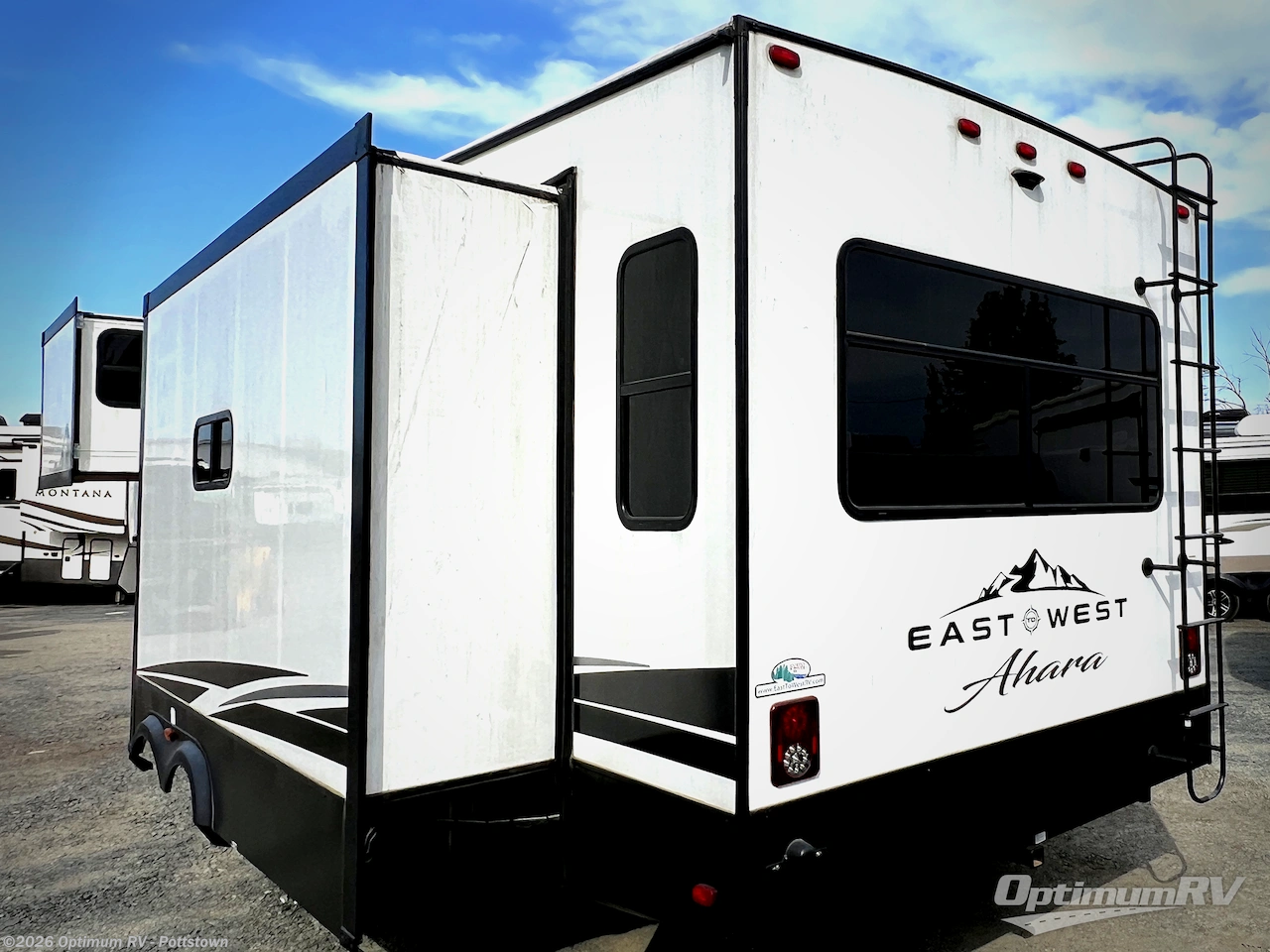 2023 Ahara 325RL by East to West from Optimum RV - Pottstown in Pottstown, Pennsylvania