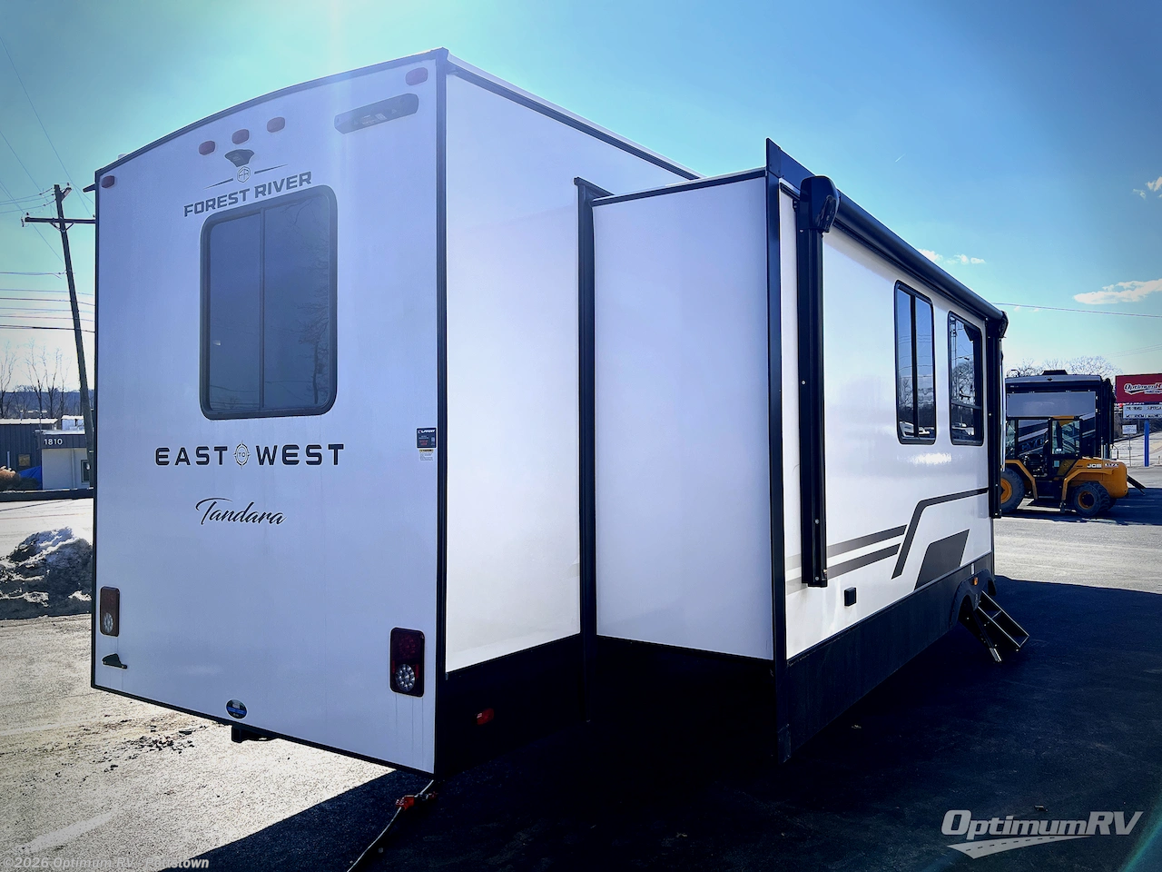 2026 East to West Tandara 388LR - New Fifth Wheel For Sale by Optimum RV - Pottstown in Pottstown, Pennsylvania features Awning, Slideout