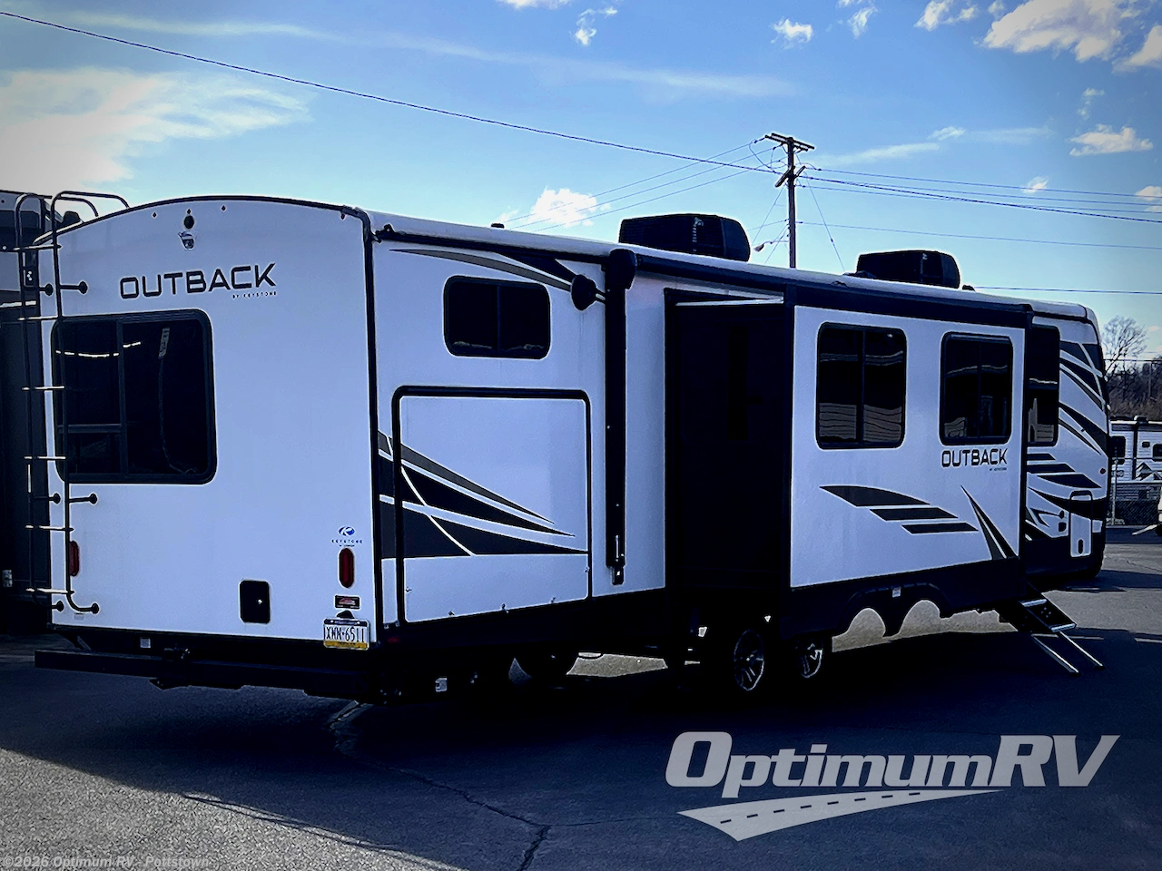2021 Keystone Outback 340BH - Used Travel Trailer For Sale by Optimum RV - Pottstown in Pottstown, Pennsylvania features Slideout, Awning