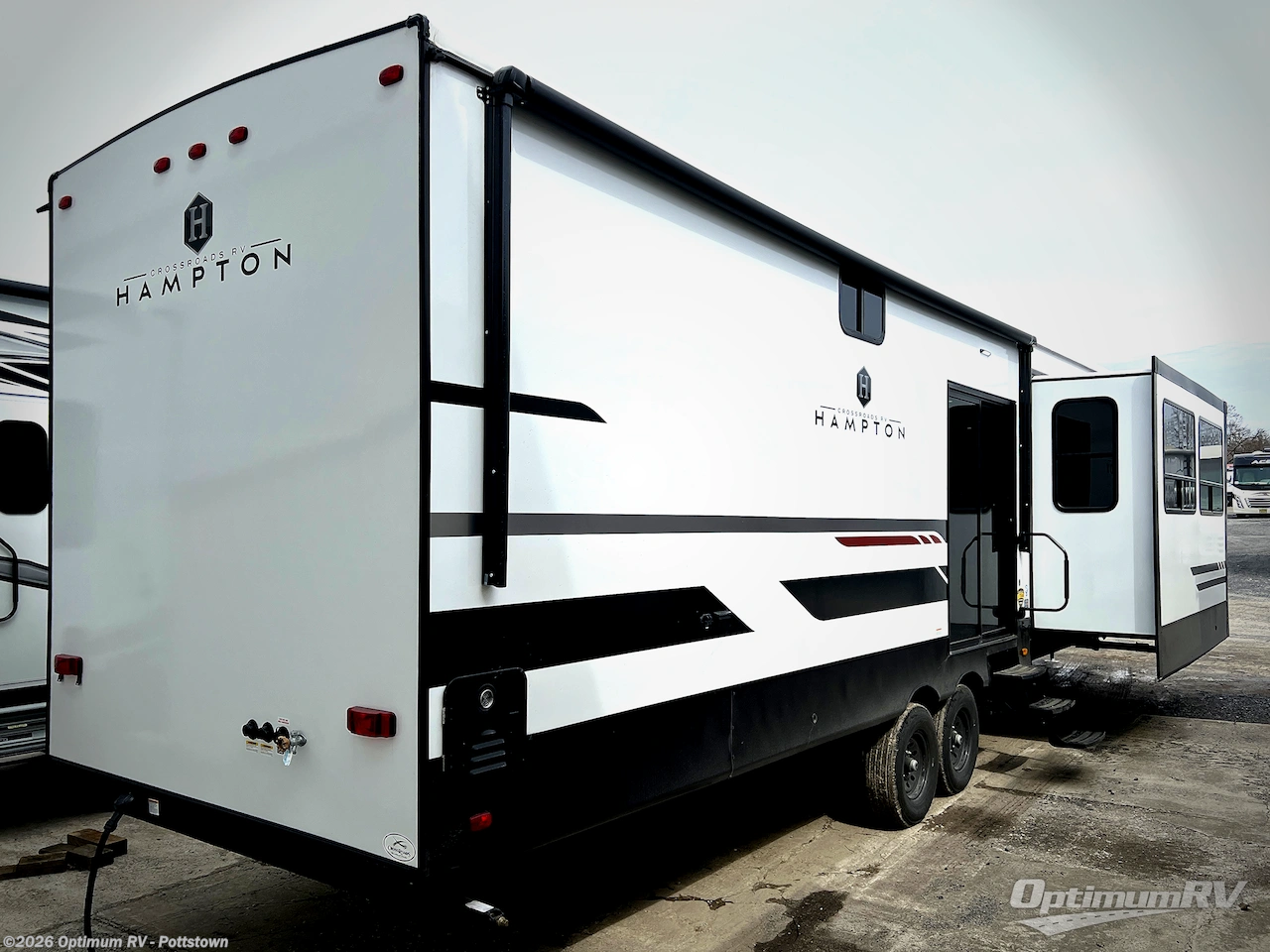 2026 CrossRoads Hampton 37FL - New Destination Trailer For Sale by Optimum RV - Pottstown in Pottstown, Pennsylvania