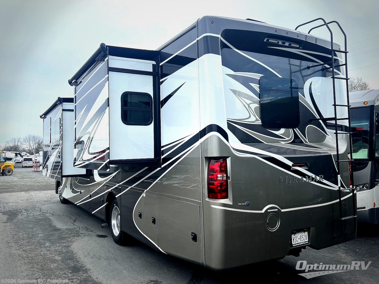 2022 Miramar 37.1 by Thor from Optimum RV - Pottstown in Pottstown, Pennsylvania