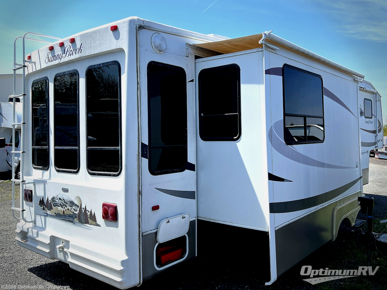 2008 SunnyBrook Titan LX 33CK-TS - Used Fifth Wheel For Sale by Optimum RV - Pottstown in Pottstown, Pennsylvania features Slideout