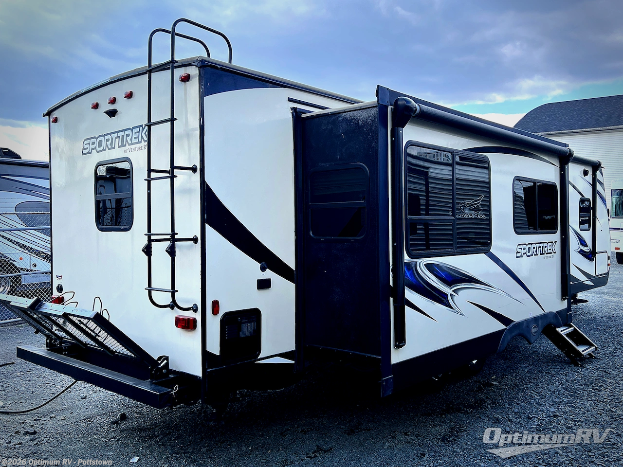 2018 Venture RV SportTrek 312VRK - Used Travel Trailer For Sale by Optimum RV - Pottstown in Pottstown, Pennsylvania features Slideout, Awning
