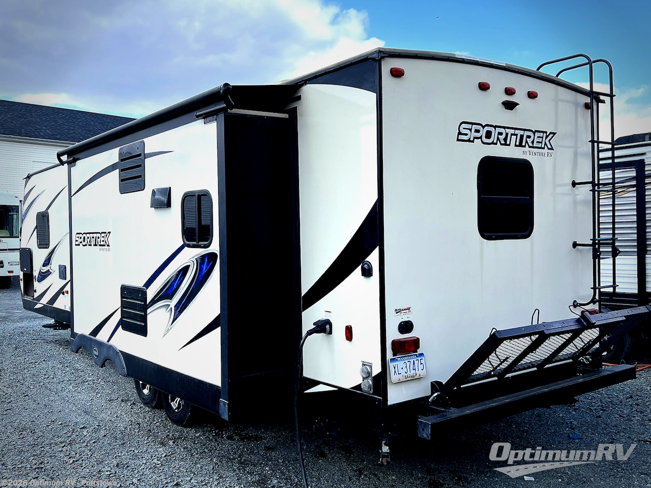 2018 SportTrek 312VRK by Venture RV from Optimum RV - Pottstown in Pottstown, Pennsylvania