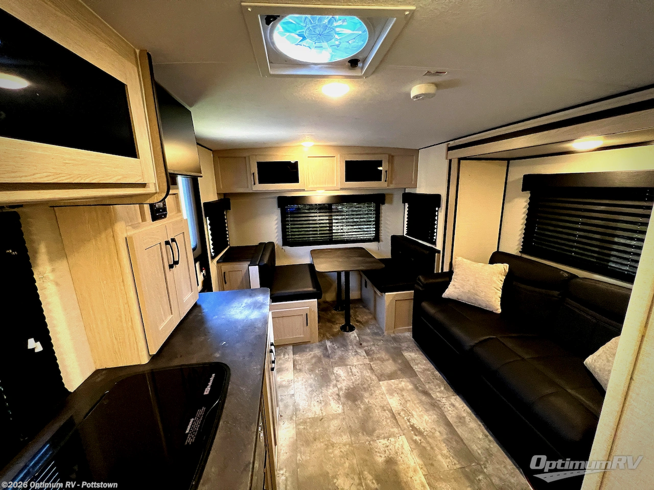 Used 2022 Coachmen Apex Nano 213RDS available in Pottstown, Pennsylvania