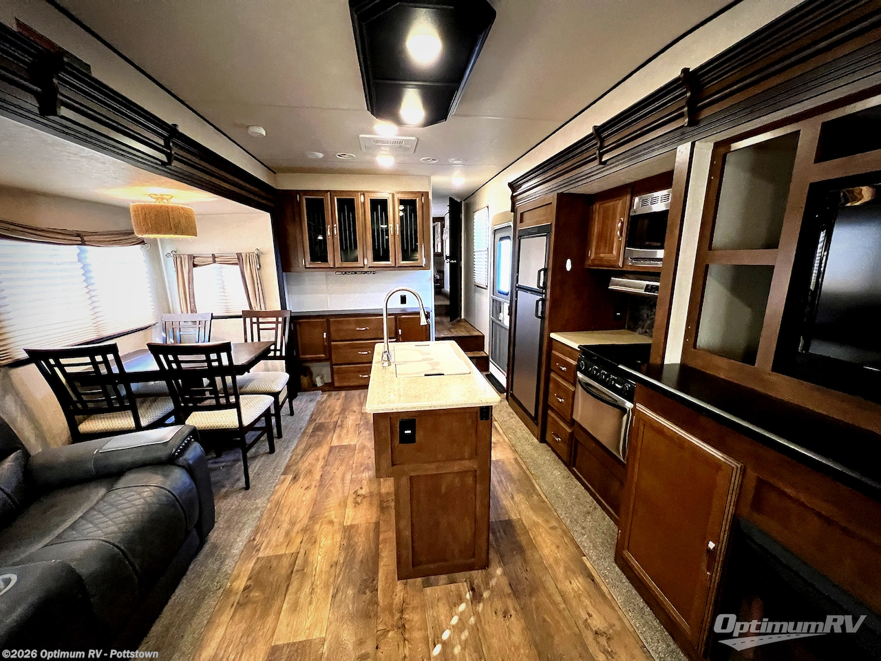 Used 2017 Forest River Salem Hemisphere Hyper-Lyte 29RLSHL available in Pottstown, Pennsylvania