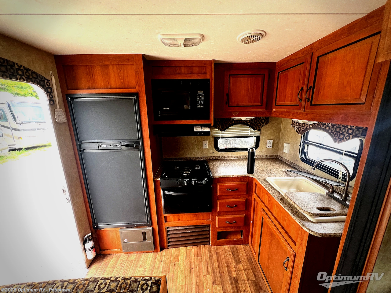 Used 2012 Coachmen Catalina 25RKS available in Pottstown, Pennsylvania