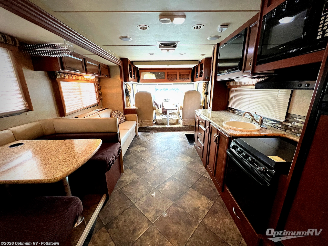 Used 2014 Thor ACE 30.1 available in Pottstown, Pennsylvania