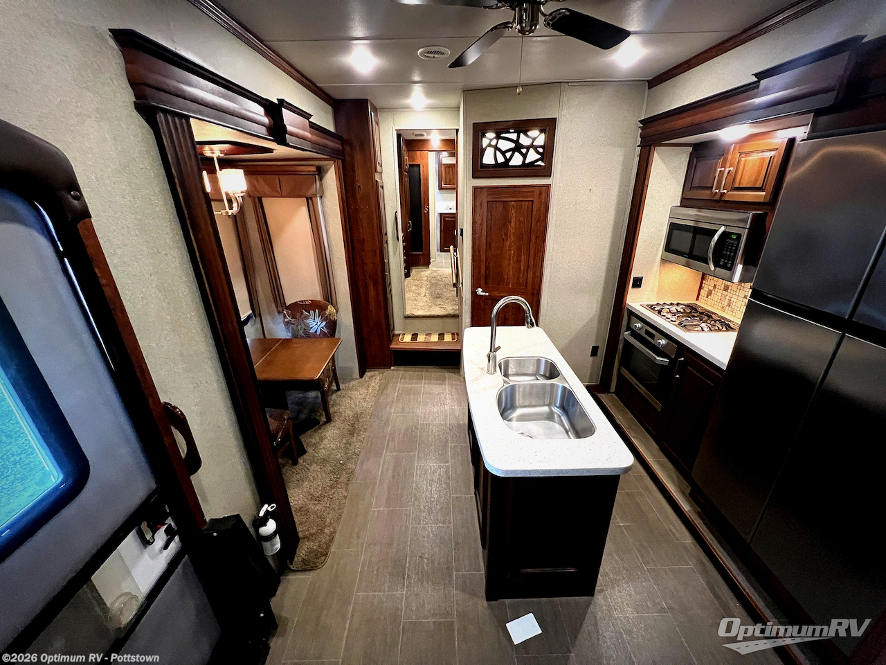 2018 Keystone Alpine 3700FL - Used Fifth Wheel For Sale by Optimum RV - Pottstown in Pottstown, Pennsylvania features Slideout, Awning