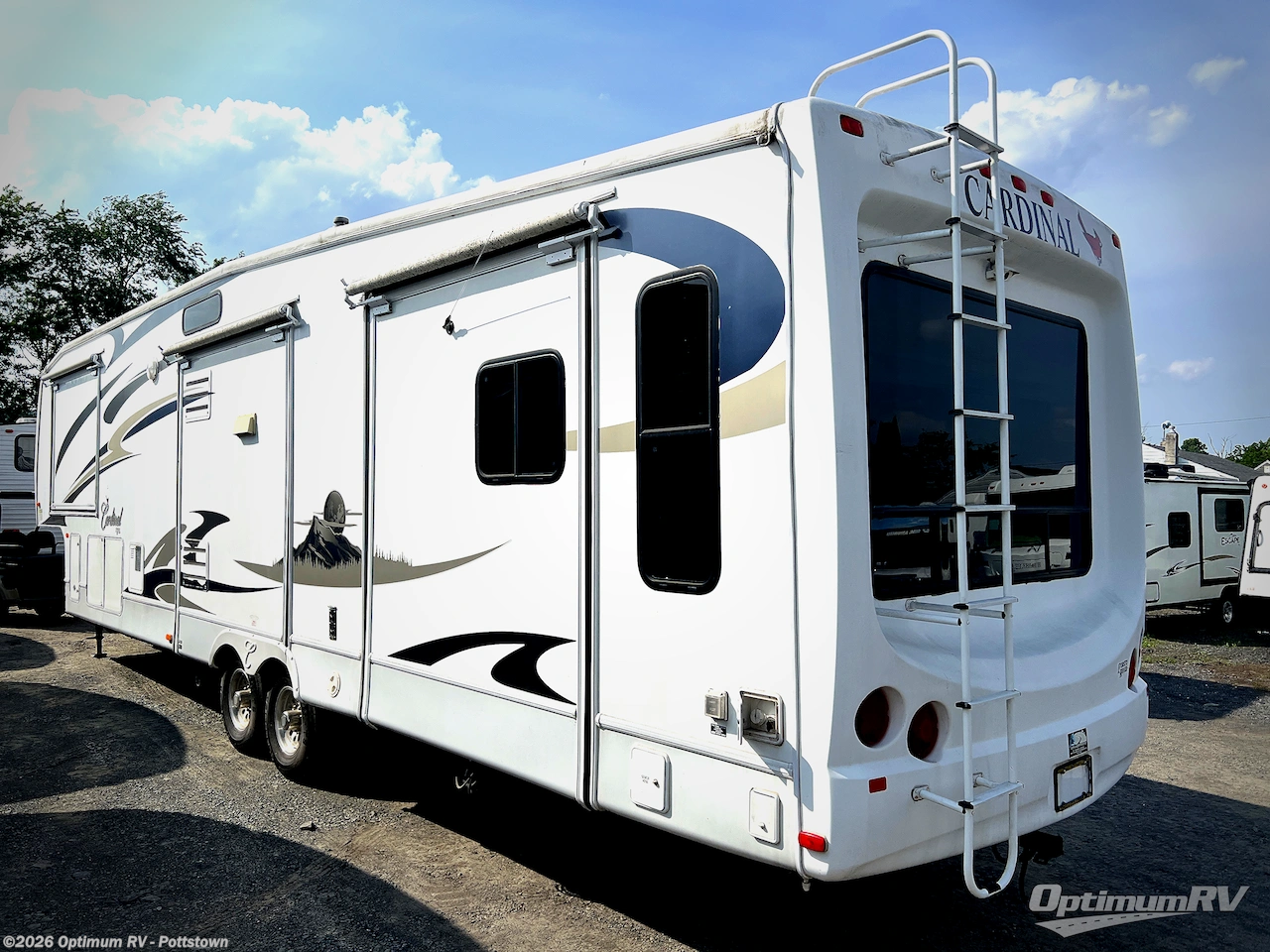 2009 Cardinal 34QRL by Forest River from Optimum RV - Pottstown in Pottstown, Pennsylvania