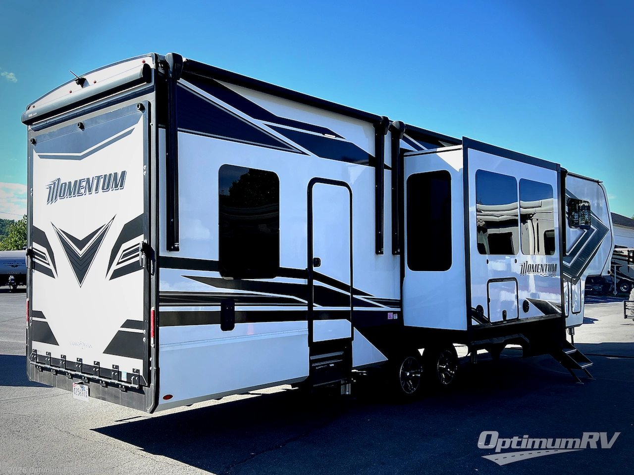 2023 Grand Design Momentum M-Class 351MS - Used Fifth Wheel For Sale by Optimum RV - Pottstown in Pottstown, Pennsylvania features Awning, Slideout