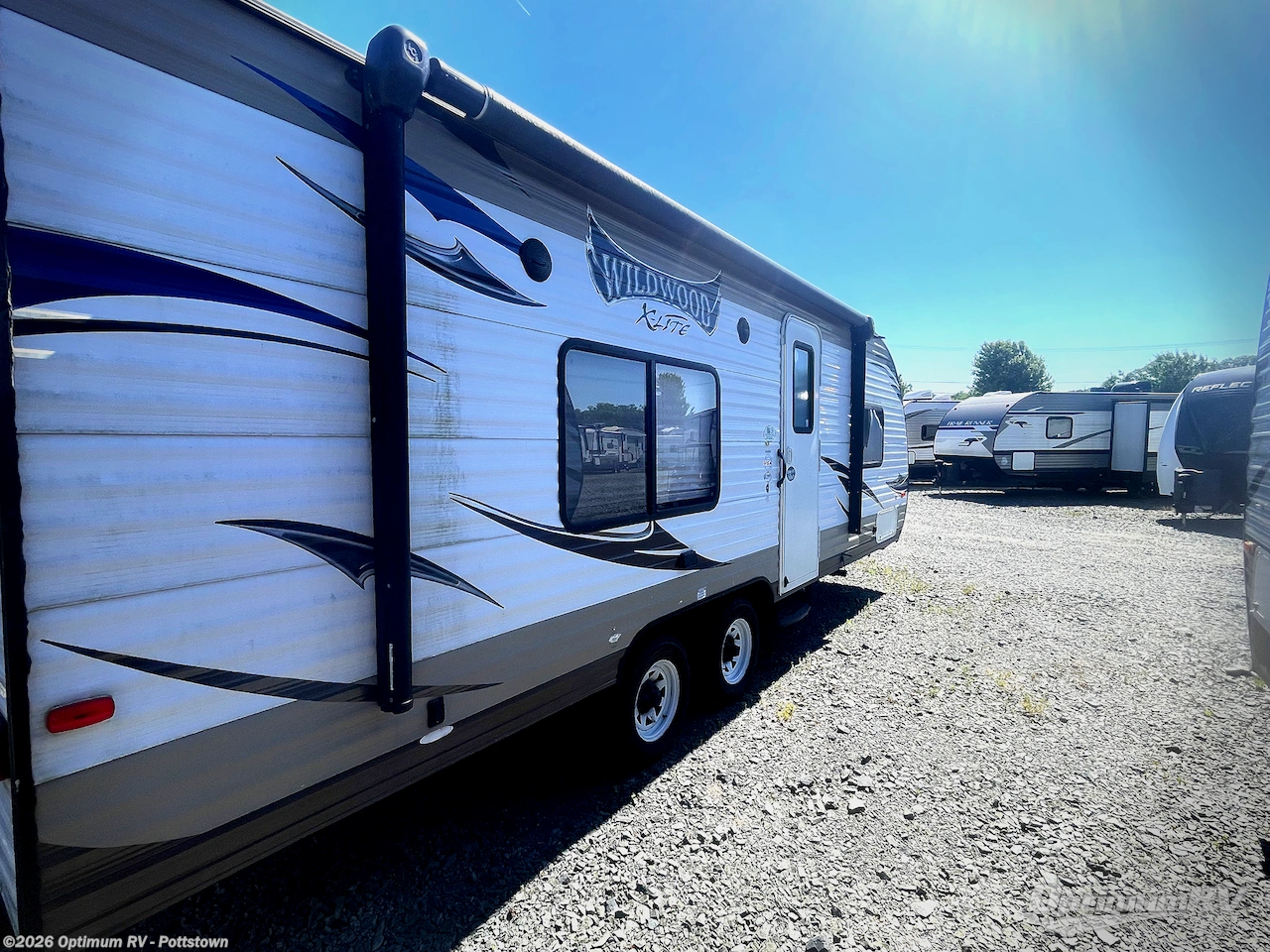 2016 Forest River Wildwood X-Lite 241QBXL - Used Travel Trailer For Sale by Optimum RV - Pottstown in Pottstown, Pennsylvania