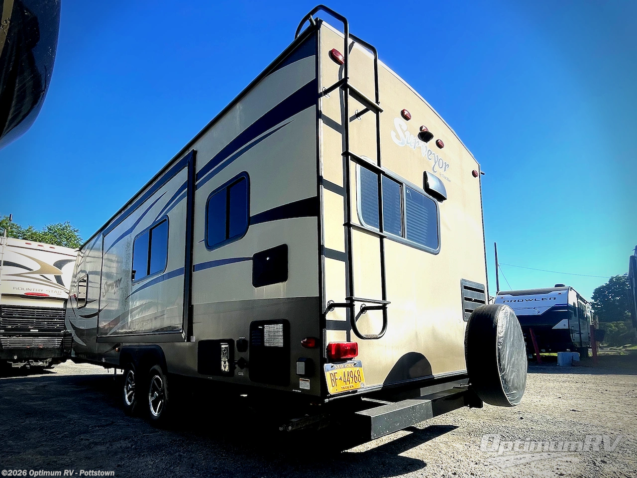 2015 Forest River Surveyor 264RKS - Used Travel Trailer For Sale by Optimum RV - Pottstown in Pottstown, Pennsylvania features Slideout