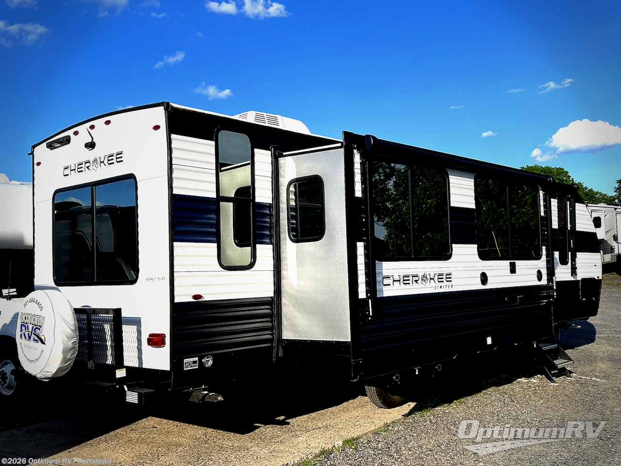 2023 Forest River Cherokee 274WK - Used Travel Trailer For Sale by Optimum RV - Pottstown in Pottstown, Pennsylvania features Awning, Slideout
