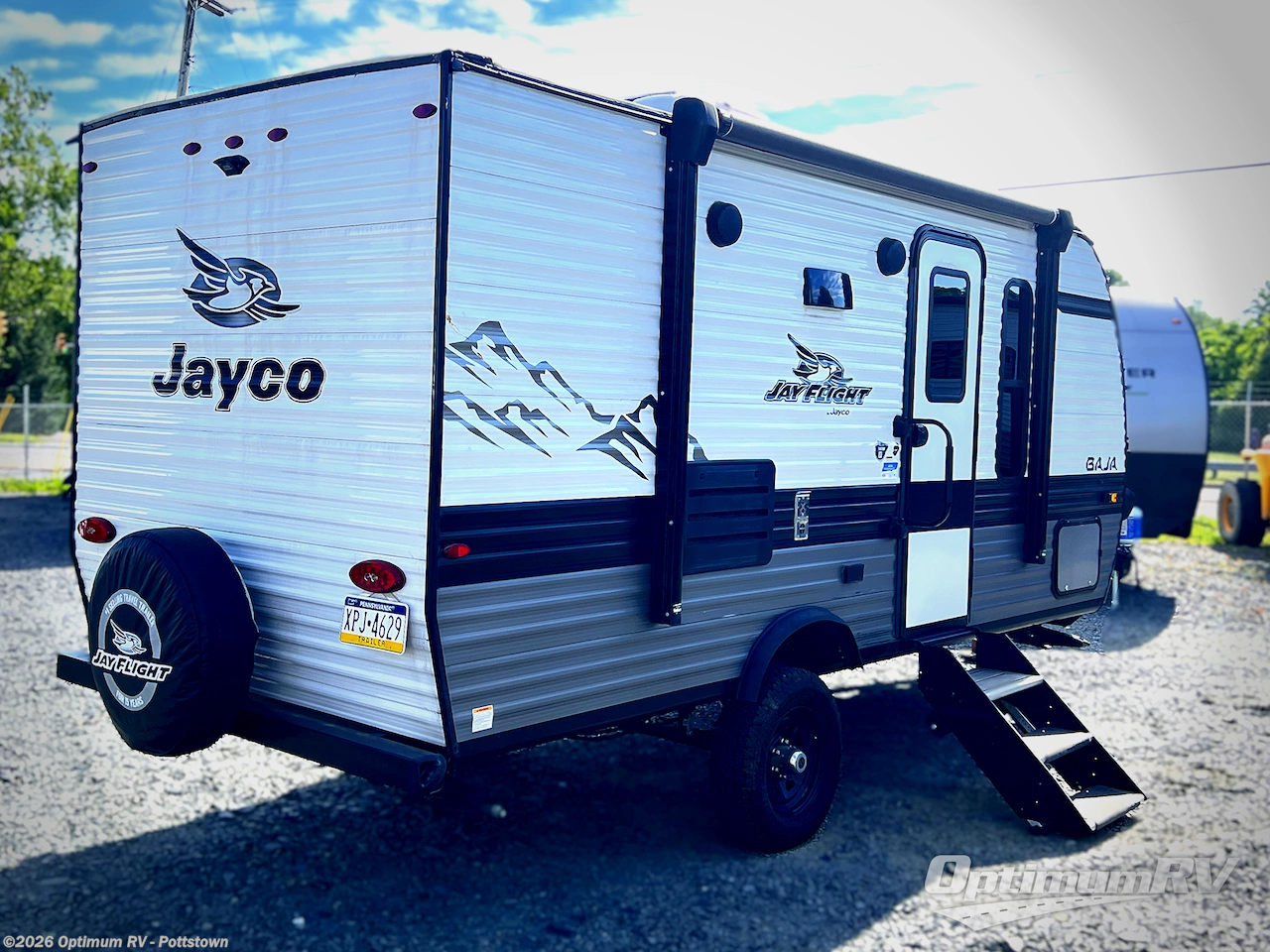 2023 Jayco Jay Flight SLX 183RB - Used Travel Trailer For Sale by Optimum RV - Pottstown in Pottstown, Pennsylvania features Awning, Slideout