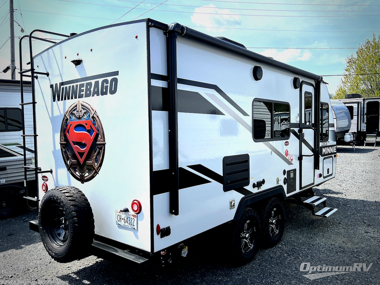 2024 Winnebago Micro Minnie 1800BH - Used Travel Trailer For Sale by Optimum RV - Pottstown in Pottstown, Pennsylvania features Awning