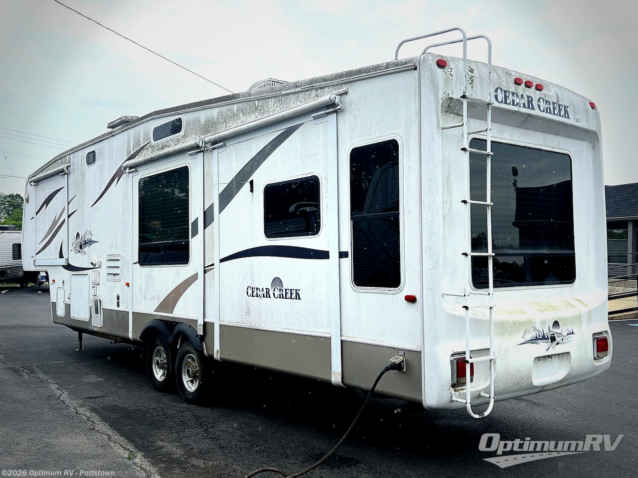 2005 Cedar Creek 37RDQS by Forest River from Optimum RV - Pottstown in Pottstown, Pennsylvania