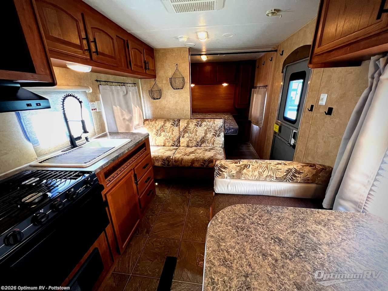Used 2011 Jayco Jay Flight 22FB available in Pottstown, Pennsylvania
