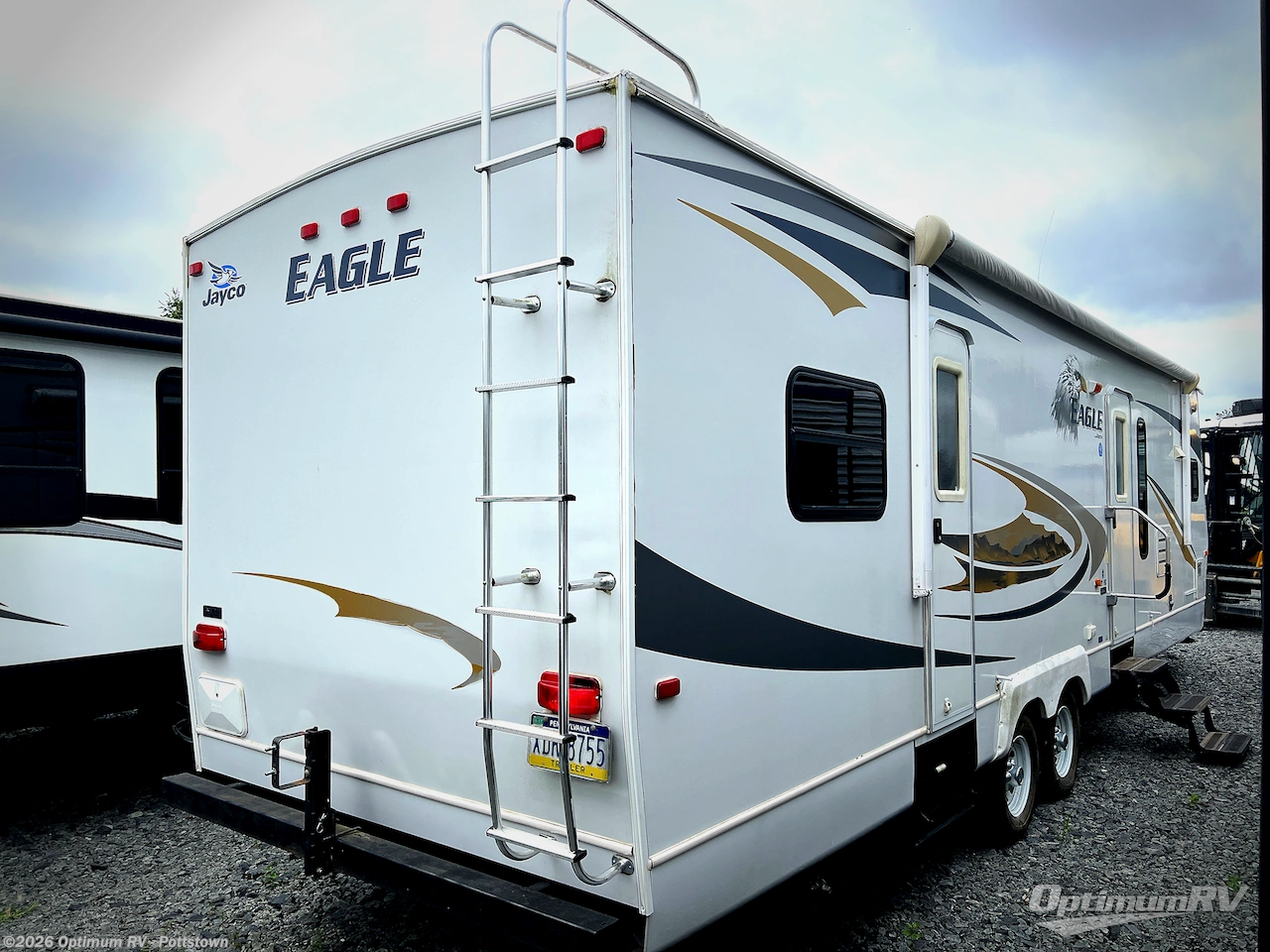 2008 Jayco Eagle 322FKS - Used Travel Trailer For Sale by Optimum RV - Pottstown in Pottstown, Pennsylvania features Slideout