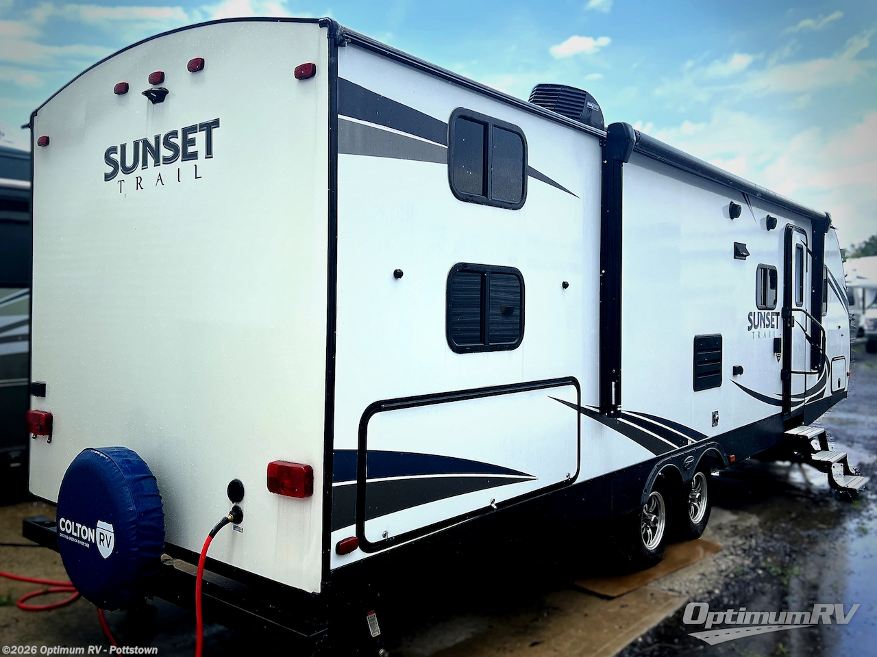 2018 CrossRoads Sunset Trail Super Lite SS289QB - Used Travel Trailer For Sale by Optimum RV - Pottstown in Pottstown, Pennsylvania features Awning, Slideout