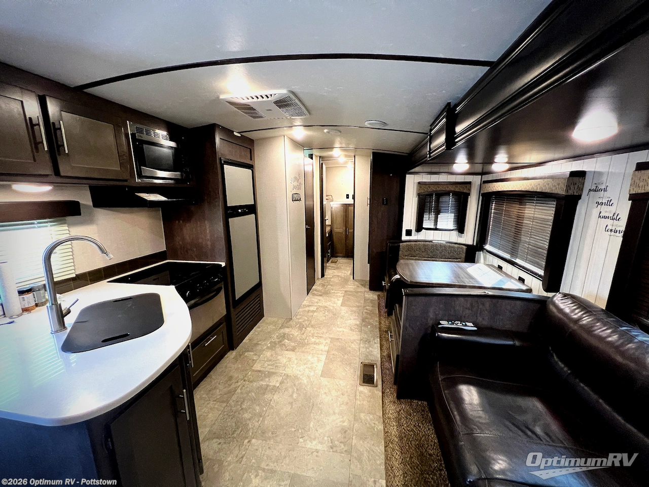Used 2018 CrossRoads Sunset Trail Super Lite SS289QB available in Pottstown, Pennsylvania