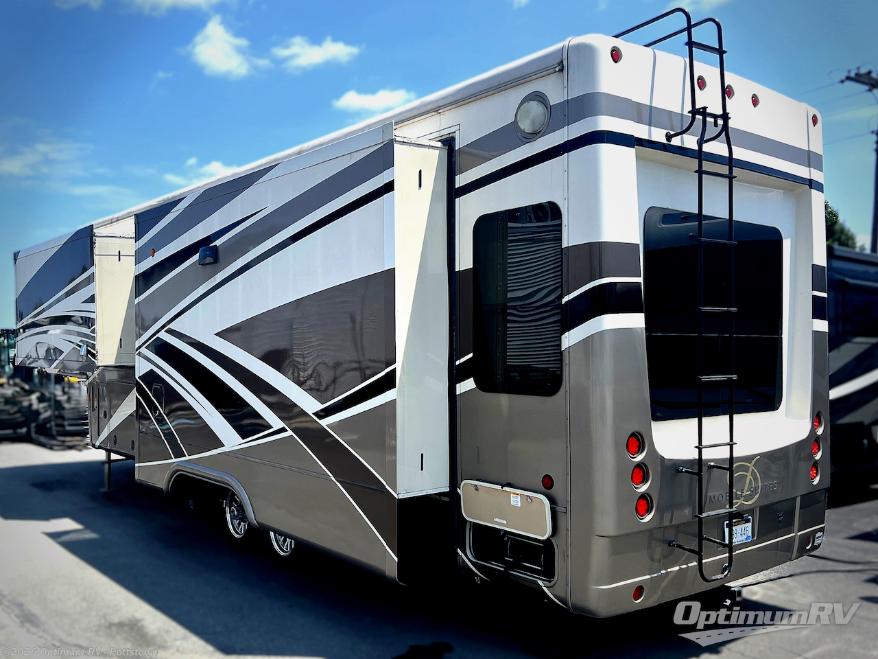 2016 Mobile Suites 36RSSB3 by DRV from Optimum RV - Pottstown in Pottstown, Pennsylvania