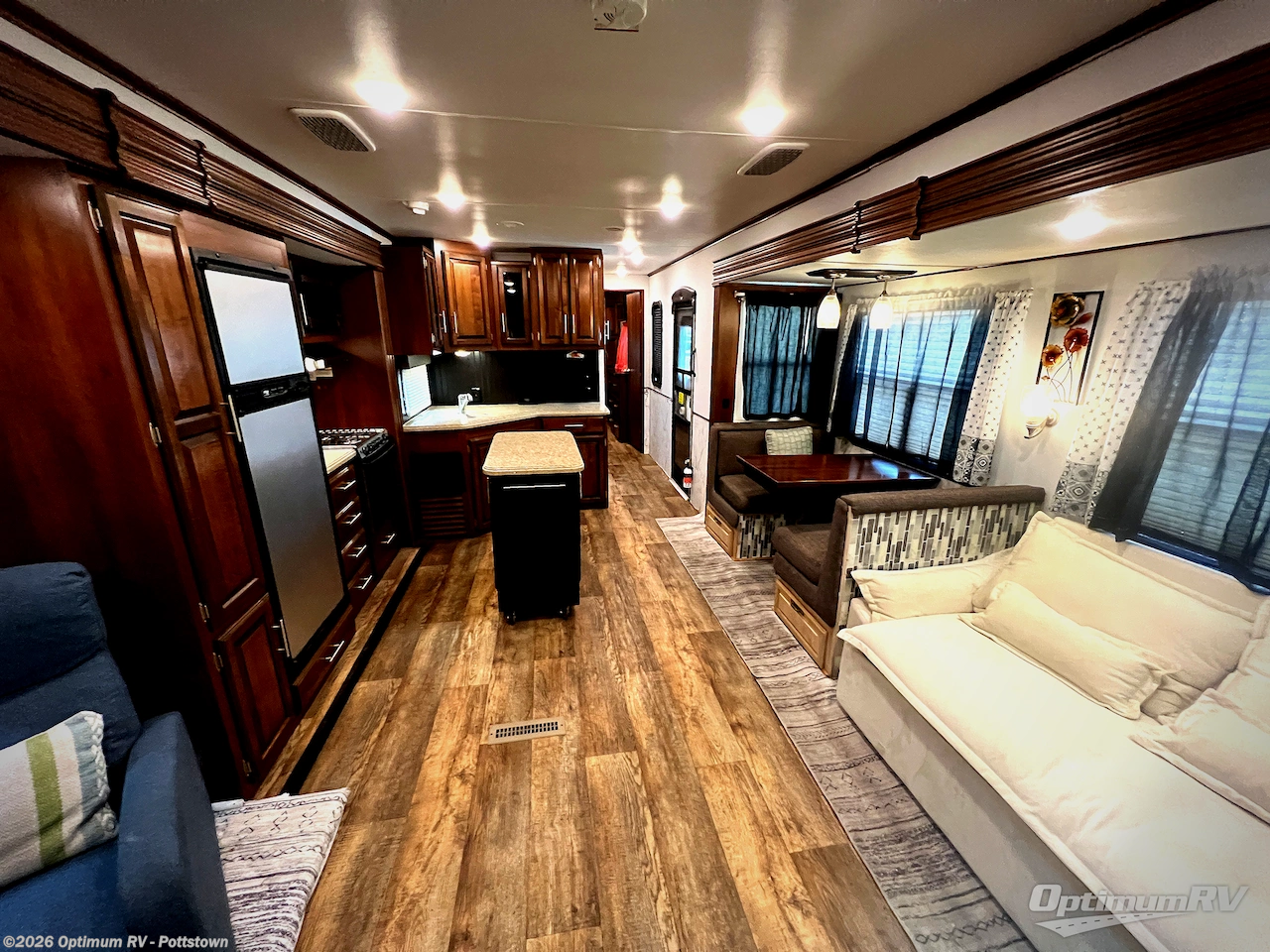 2017 Jayco Eagle 338RETS - Used Travel Trailer For Sale by Optimum RV - Pottstown in Pottstown, Pennsylvania features Awning, Slideout