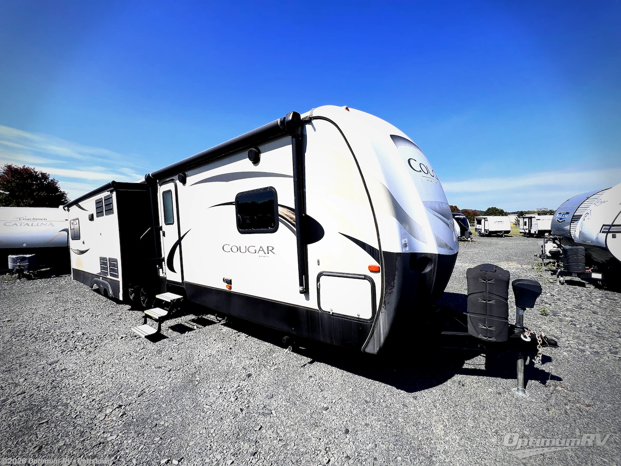 2019 Keystone Cougar Half-Ton Series 33SAB - Used Travel Trailer For Sale by Optimum RV - Pottstown in Pottstown, Pennsylvania features Awning, Slideout