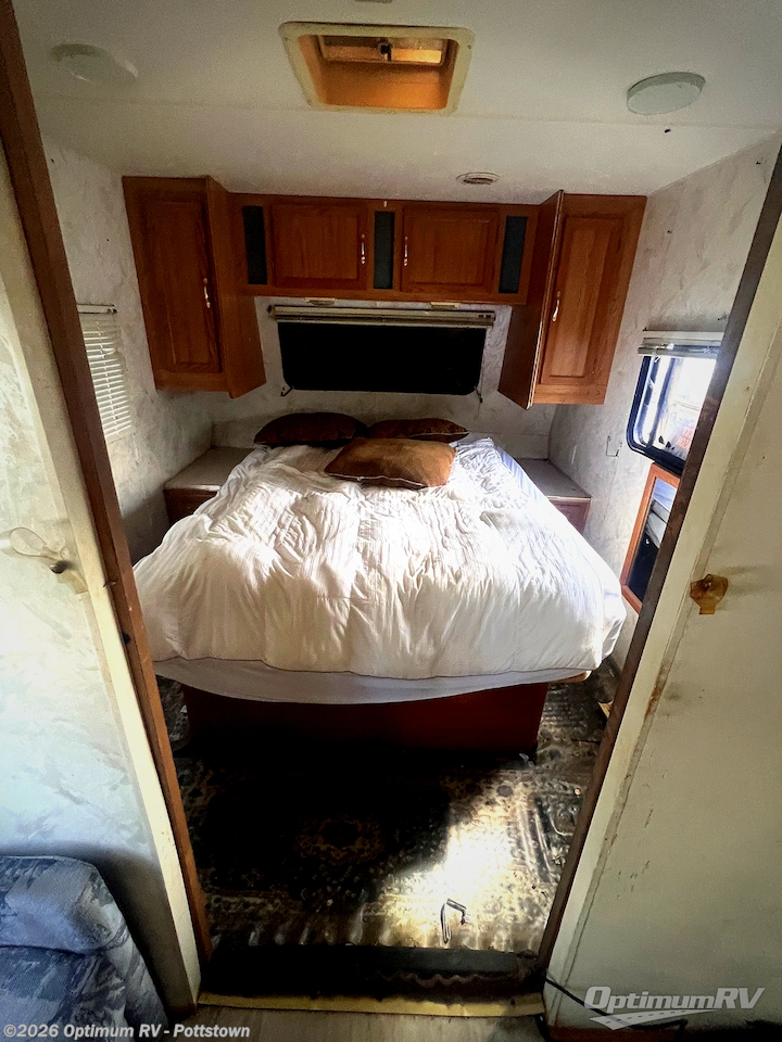 1997 Catalina 299TB by Coachmen from Optimum RV - Pottstown in Pottstown, Pennsylvania