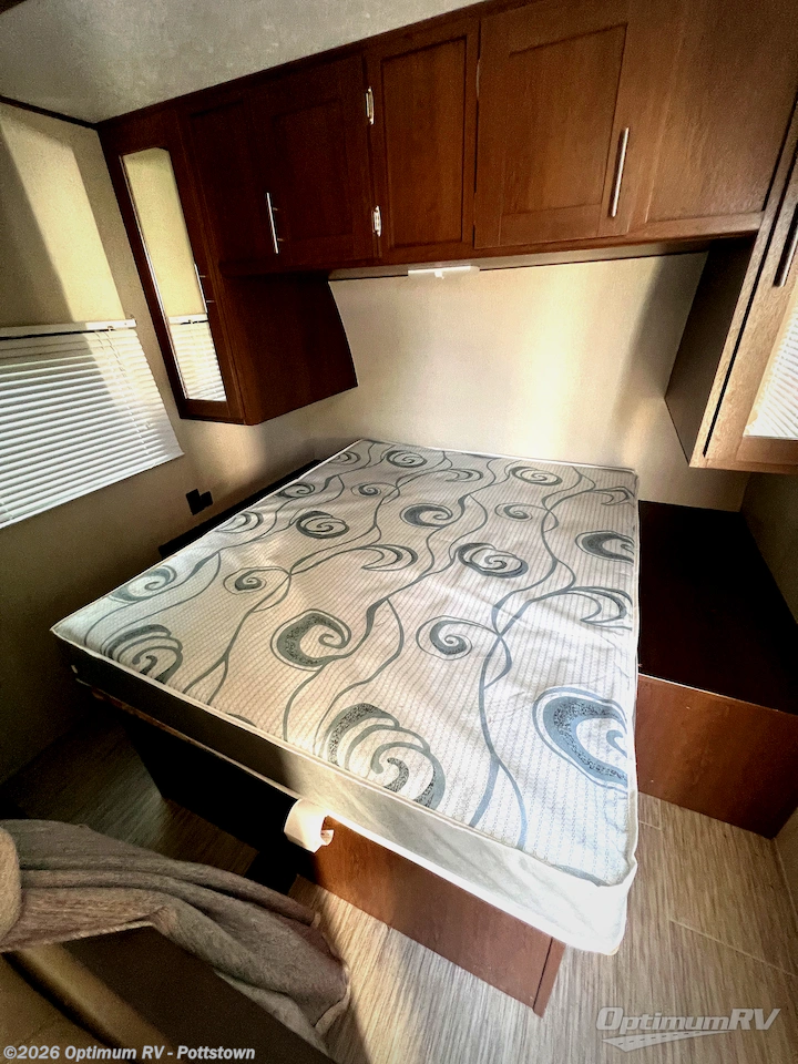 2019 Prime Time Avenger ATI 26BK - Used Travel Trailer For Sale by Optimum RV - Pottstown in Pottstown, Pennsylvania features Awning