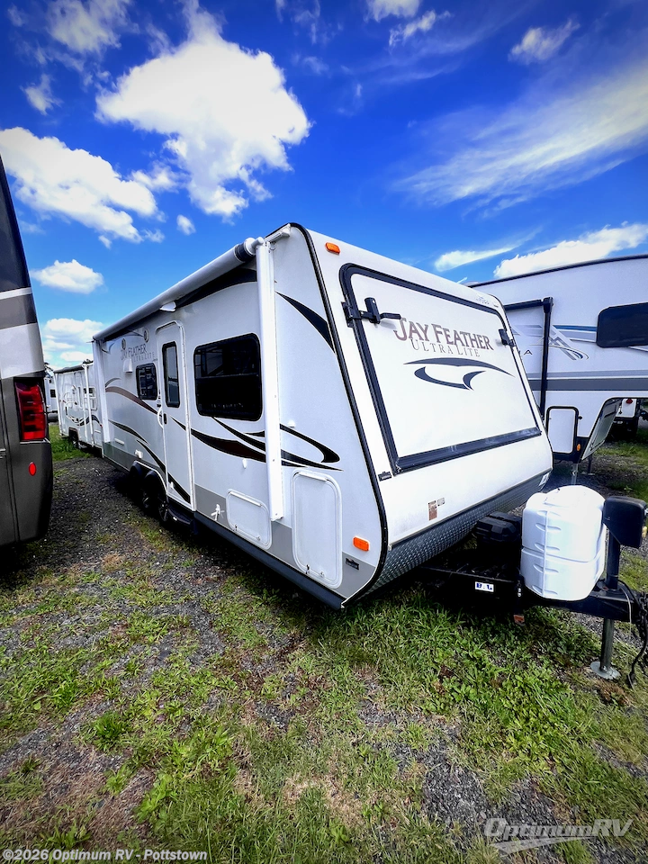 2014 Jayco Jay Feather Ultra Lite X23F - Used Travel Trailer For Sale by Optimum RV - Pottstown in Pottstown, Pennsylvania features Slideout