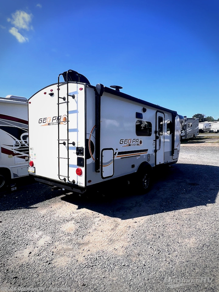 2023 Forest River Rockwood Geo Pro G20FBS - Used Travel Trailer For Sale by Optimum RV - Pottstown in Pottstown, Pennsylvania features Awning, Slideout