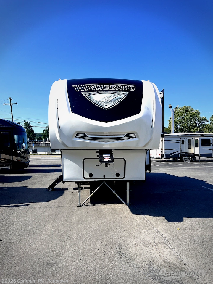 2019 Winnebago Minnie Plus 29RBH - Used Fifth Wheel For Sale by Optimum RV - Pottstown in Pottstown, Pennsylvania features Slideout