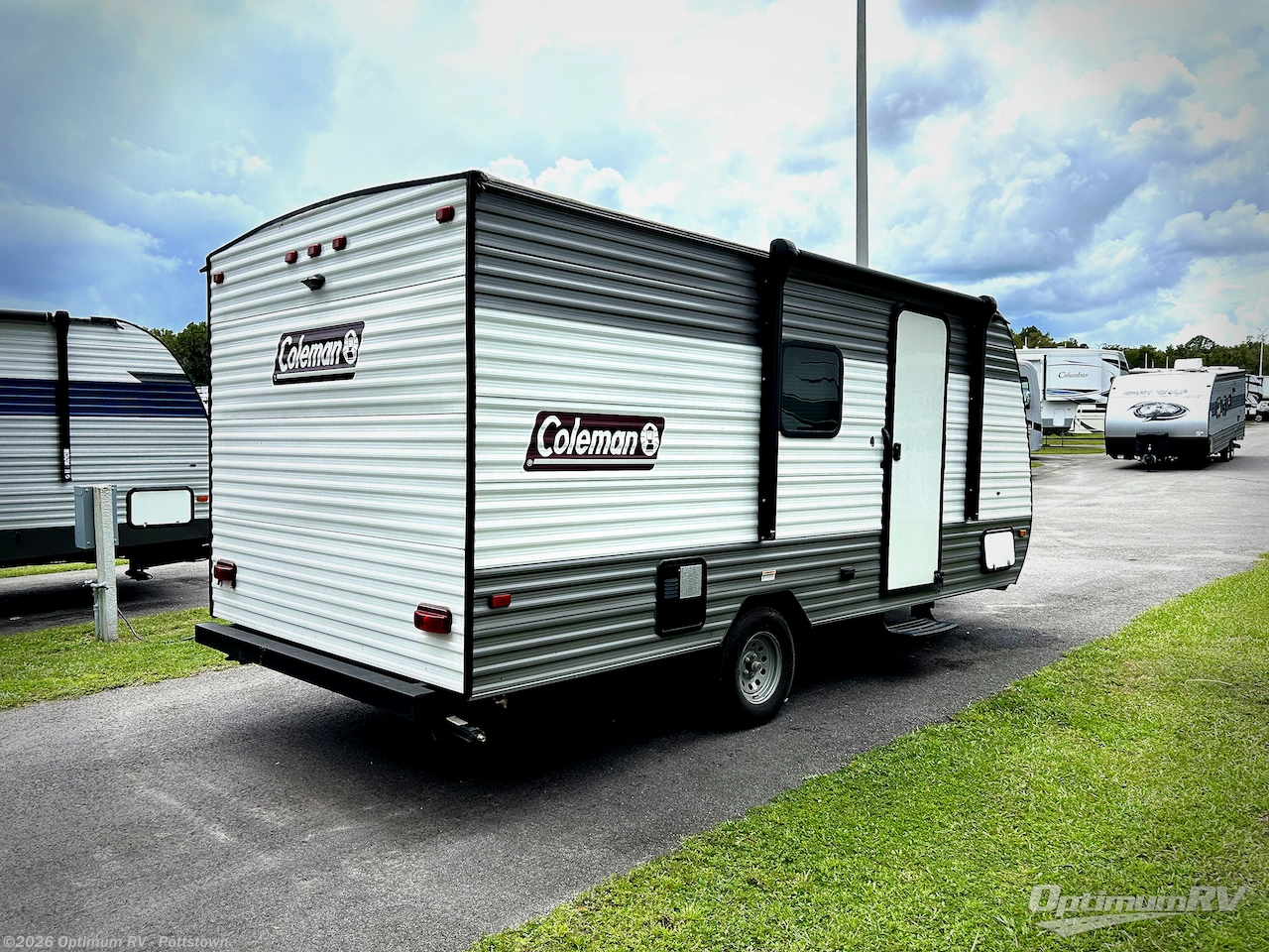 2024 Dutchmen Coleman M-17B - Used Travel Trailer For Sale by Optimum RV - Pottstown in Pottstown, Pennsylvania features Awning