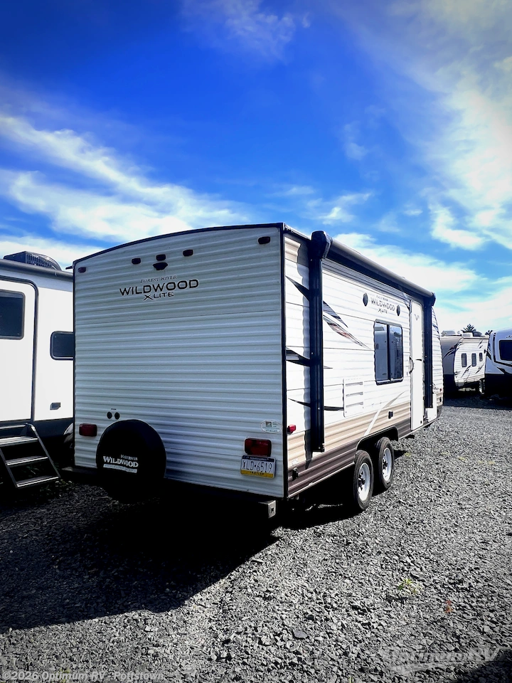 2019 Wildwood X-Lite 201BHXL by Forest River from Optimum RV - Pottstown in Pottstown, Pennsylvania