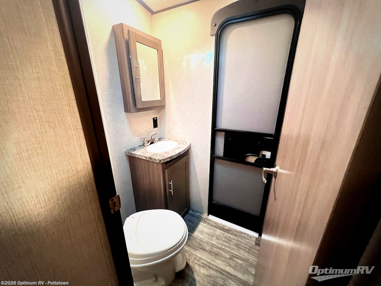 Used 2013 Gulf Stream Conquest Lite 255BH available in Pottstown, Pennsylvania