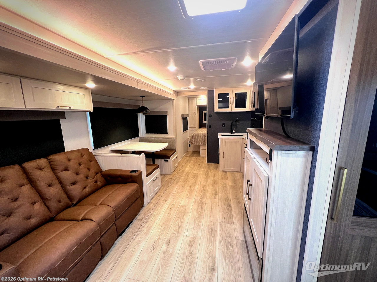 Used 2026 Forest River Grand Surveyor 267RBSS available in Pottstown, Pennsylvania