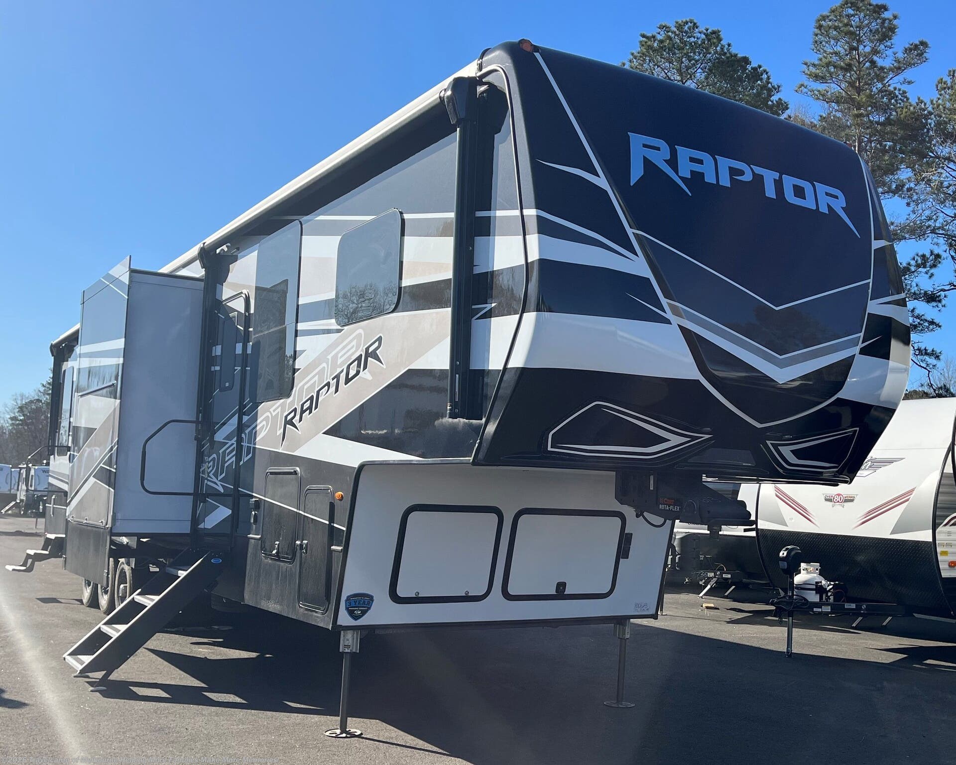 2022 Keystone Raptor 423 #KRRP00613 - For Sale in Melbourne, FL