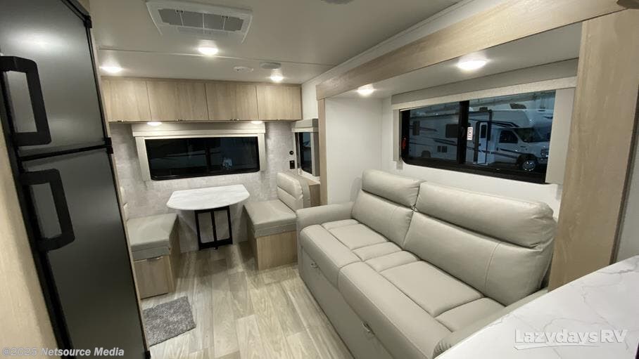 2023 Winnebago Micro Minnie 2225RL RV for Sale in Monticello, MN 55362