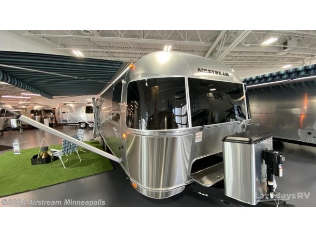 New 2024 Airstream International 27FB available in Monticello, Minnesota